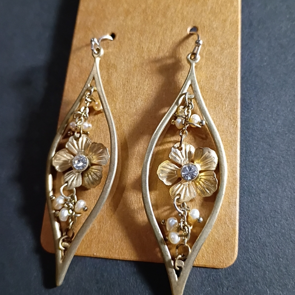 Source Unknown Gold Floral Earrings with Crystal Accents